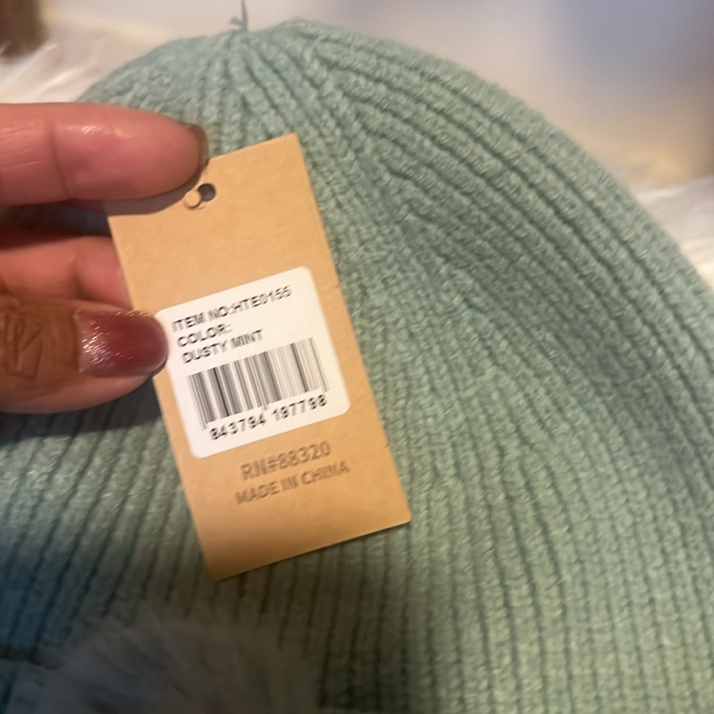 C.C beanie - Picture 3 of 3
